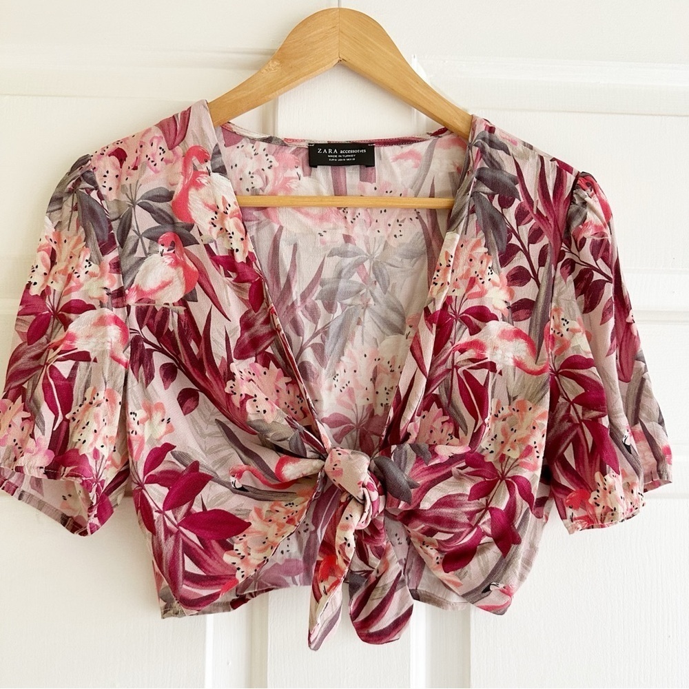 ZARA Floral Front Tie Hawaiian Crop‎ Top Size Medium Pink Cream Coastal Cottage